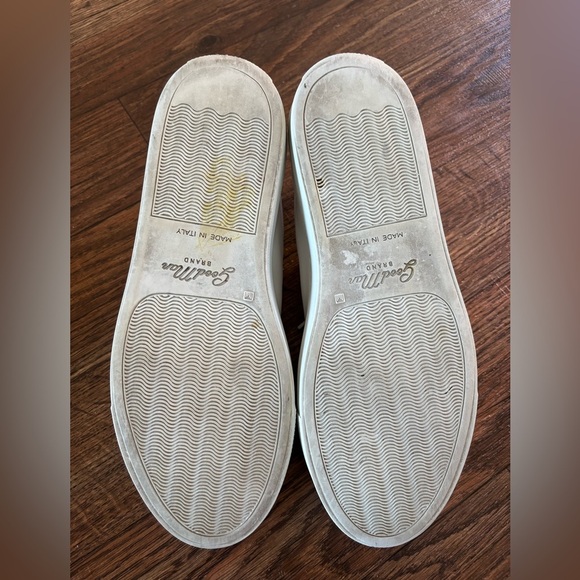 GOOD MAN BRAND
EDGE LO-TOP SNEAKER: MONO
Responsible Nappa Leather - Picture 10 of 13